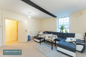 Sitting Room- click for photo gallery